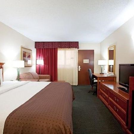 Ramada Inn Lafayette Conference Center Pokój zdjęcie