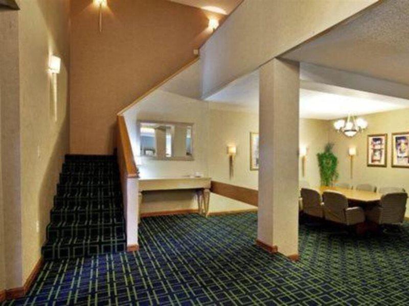 Ramada Inn Lafayette Conference Center Zewnętrze zdjęcie