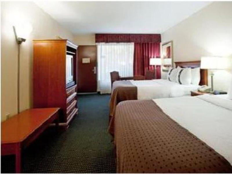 Ramada Inn Lafayette Conference Center Zewnętrze zdjęcie