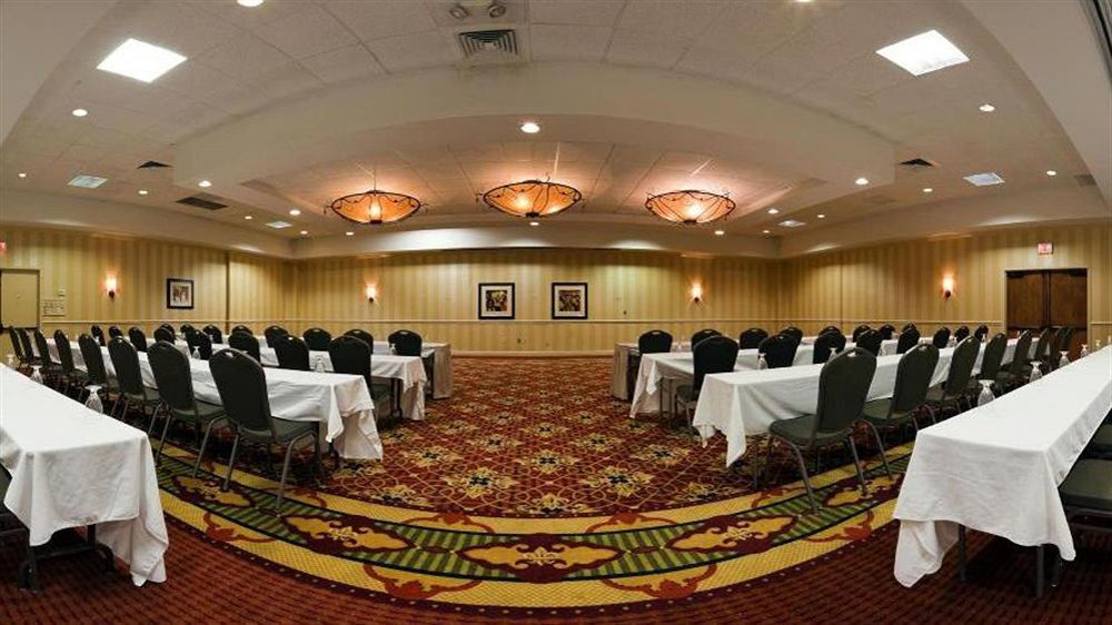 Ramada Inn Lafayette Conference Center Zewnętrze zdjęcie